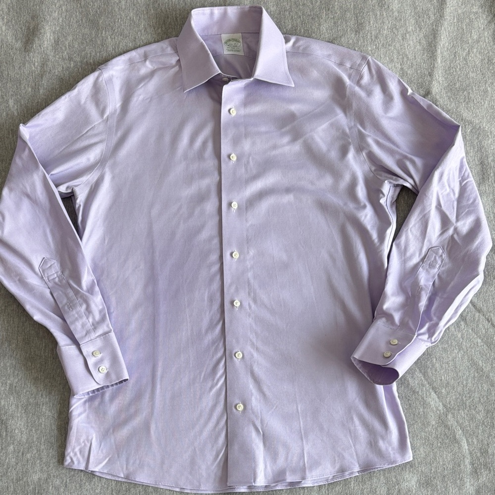 Brooks Brothers Like New Slim Milano Lavender Dress Shirt Size 15 1/2 -33